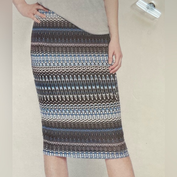 2 Piece Outfit CALVIN KLEIN Sleeveless Top AND Matty M Tube Skirt  Size XS - Picture 13 of 13